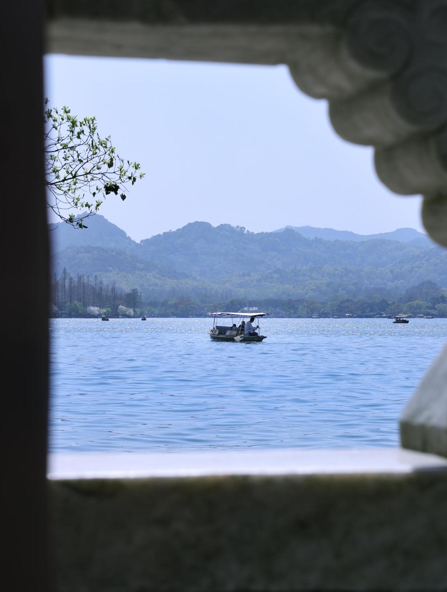Crowne Plaza Hangzhou Qiantang - The Subway Can Reach The West Lake Scenic Area As Well As The Airport And High-Speed Rail Station, Adjacent To Jinsha Lake And Longfor Paradise Walk Εξωτερικό φωτογραφία